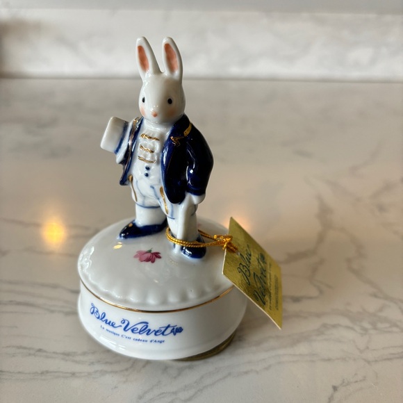 Sekiguchi Blue Velvet Bunny Music Box, made in Japan, papa rabbit - Picture 7 of 8